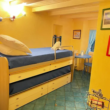 50 M From The Sea - Historic Center Of