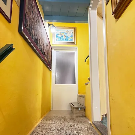 50 M From The Sea - Historic Center Of