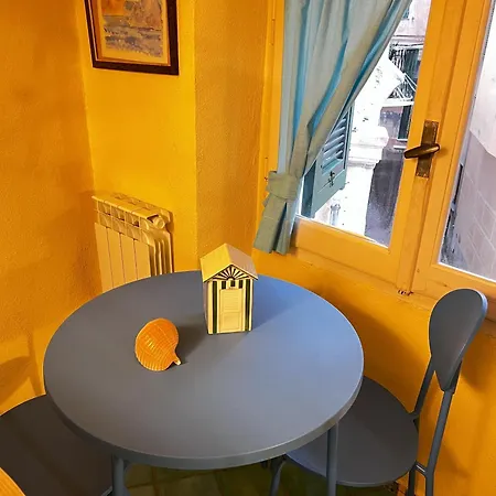 50 M From The Sea - Historic Center Of *