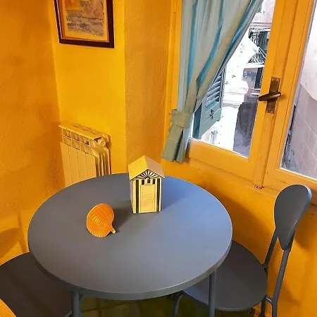 Apartamento 50 M From The Sea - Historic Center Of