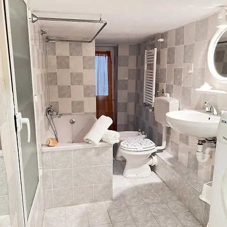 50 M From The Sea - Historic Center Of Apartamento
