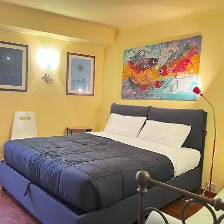 50 M From The Sea - Historic Center Of