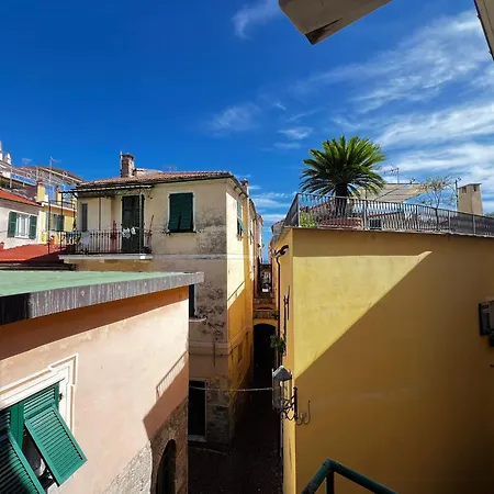 Centro Storico Di A 50 M Dal Mare By Rd Domus * Noli